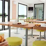 Hotel Ibis Budget Niort Est La Creche