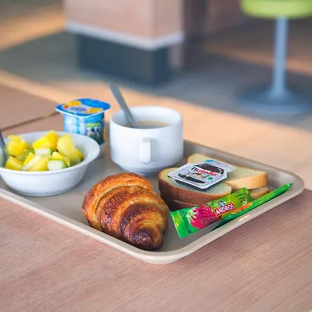 Ibis Budget Niort Est Hotel 4*