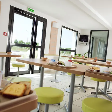 Ibis Budget Niort Est 4*