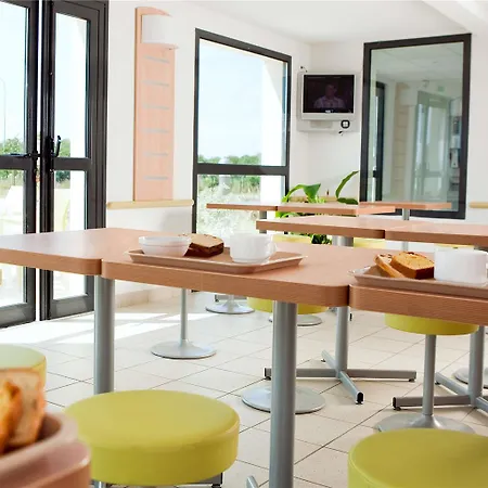 Hotel Ibis Budget Niort Est La Creche