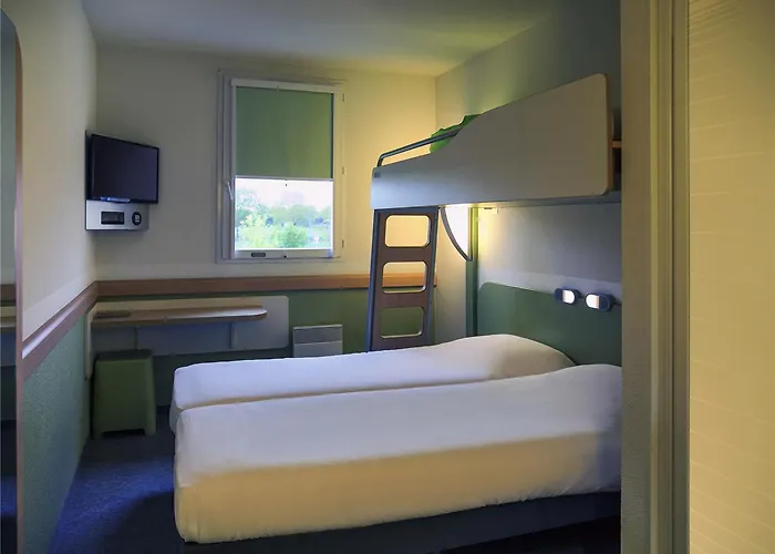 Ibis Budget Niort Est Hotel La Creche