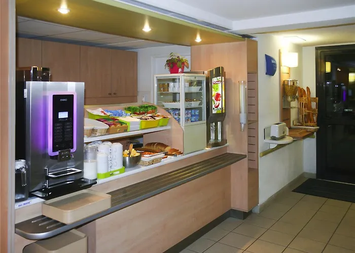 Ibis Budget Niort Est Hotel 4*